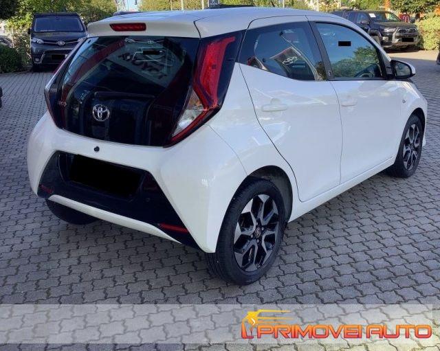 TOYOTA Aygo Connect 1.0 VVT-i 72 CV 5 porte x-play