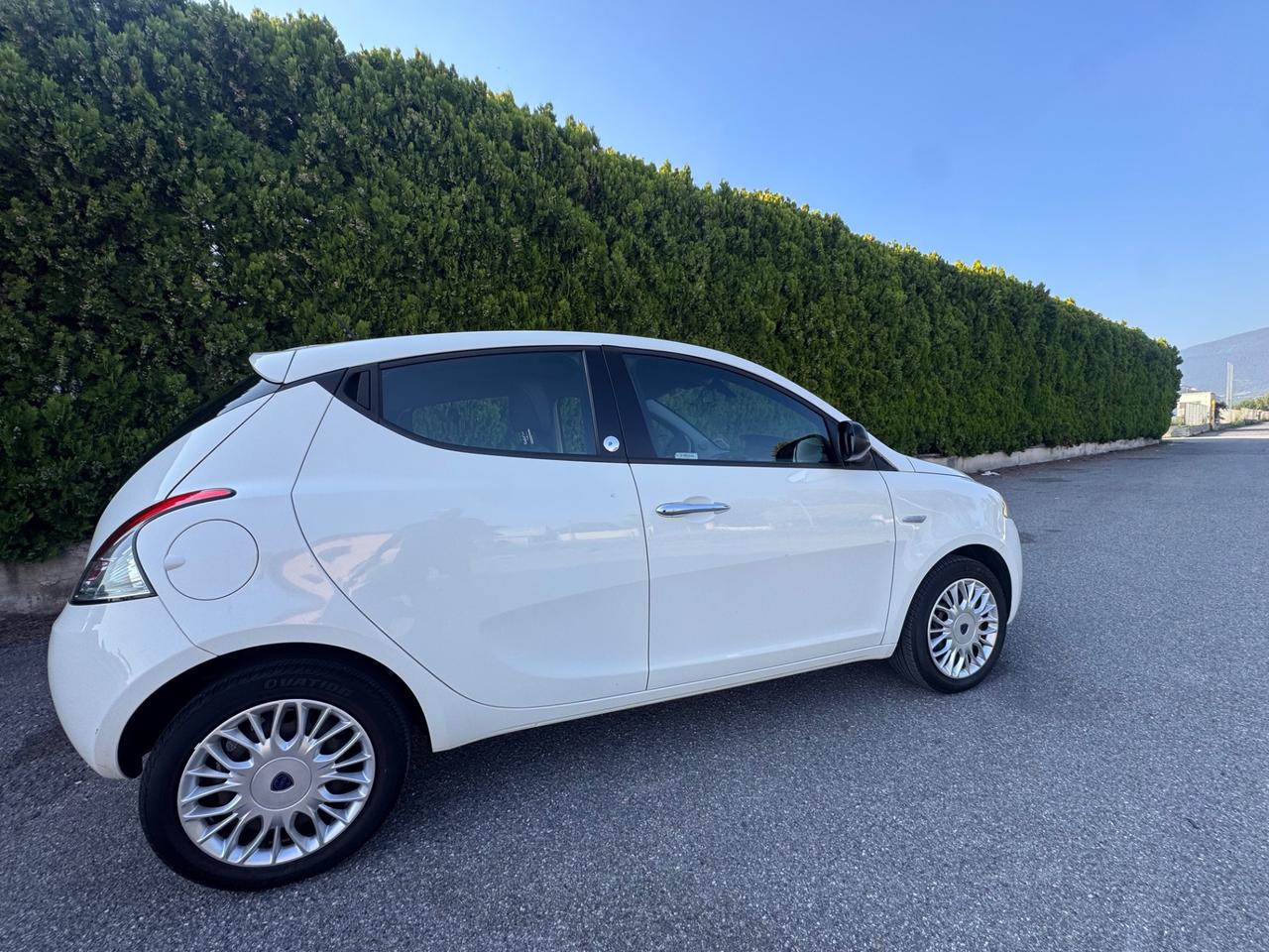 Lancia Ypsilon 1.2 69 CV 5 porte GPL Ecochic Silver