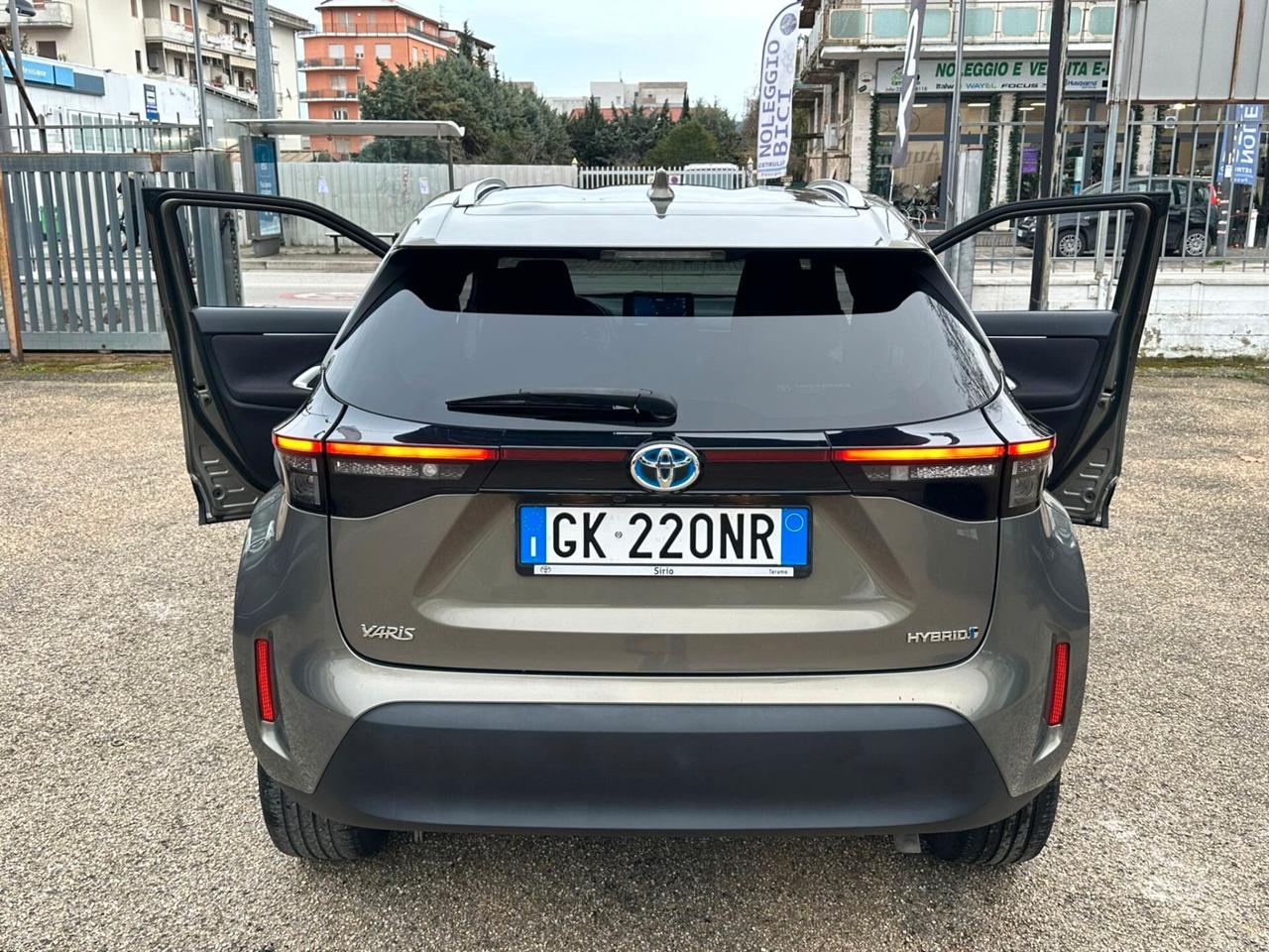 TOYOTA YARIS CROSS TREND 1.5 HYBRID E-CVT