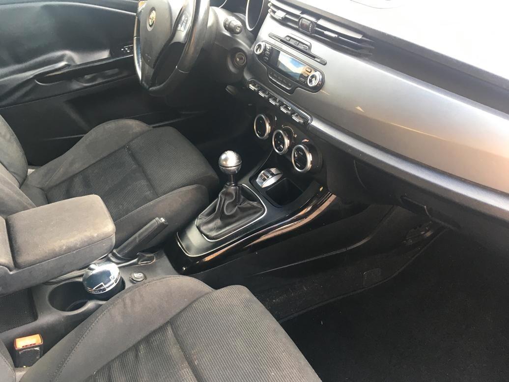 Alfa Romeo Giulietta 2.0 JTDm-2 140 CV Distinctive