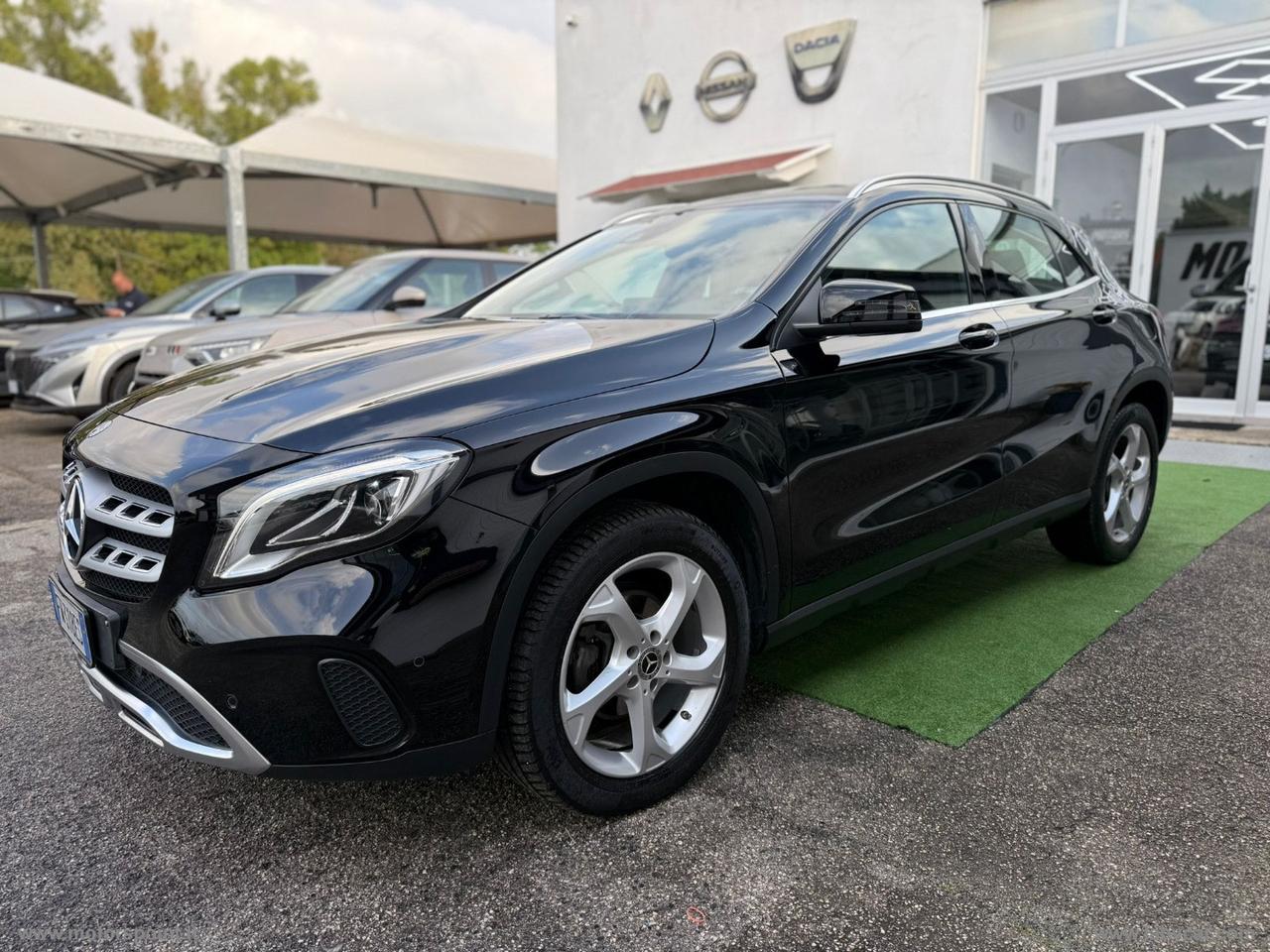 MERCEDES-BENZ GLA 200 d Automatic Sport NEOPATENTATI OK