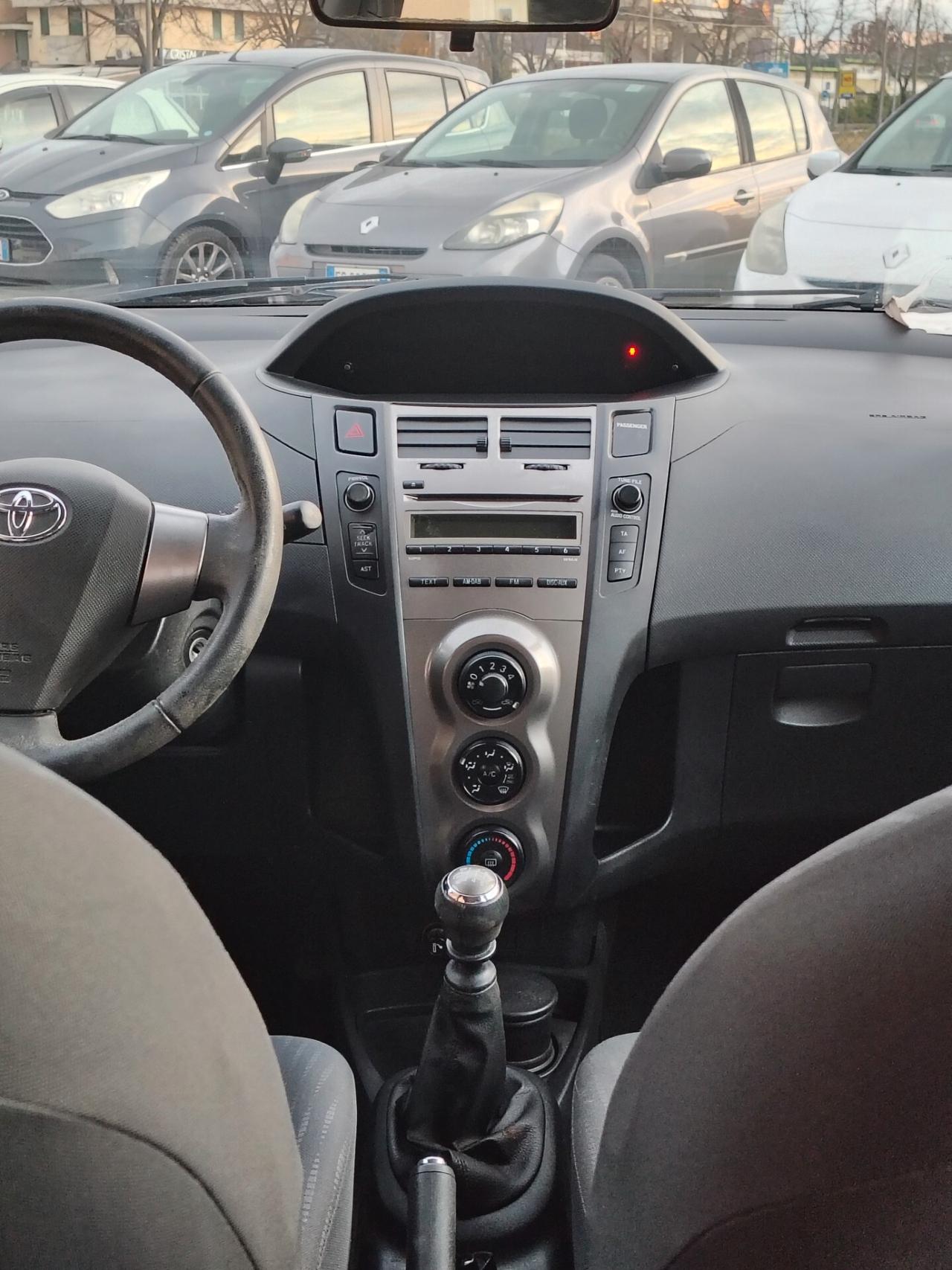 Toyota Yaris 1.3 3 porte Sol