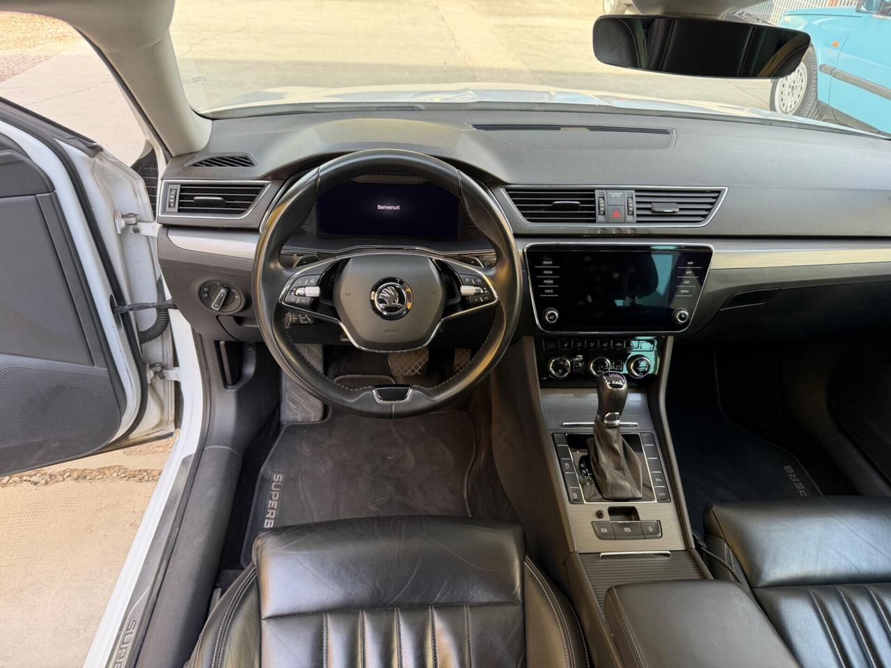 Skoda Superb 2.0 TDI 200 CV DSG 4x4 Full Optional