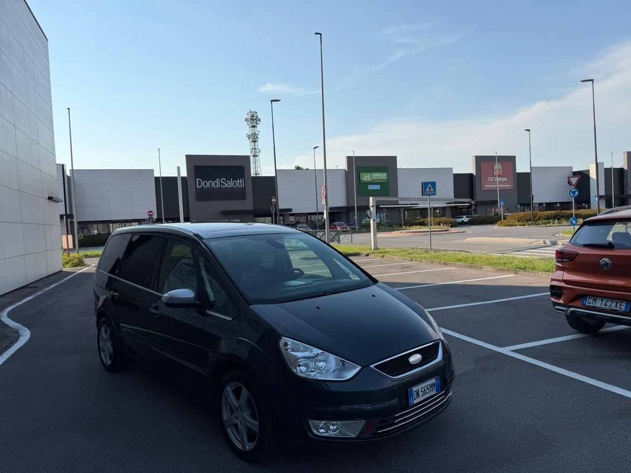 Ford Galaxy 2.0 TDCi 140 CV Ghia DPF