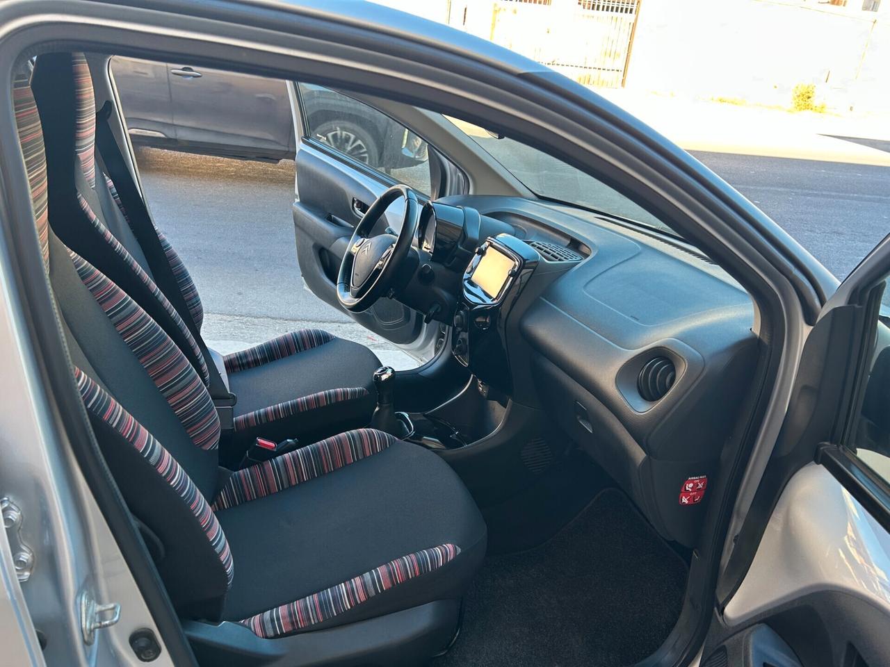 Citroen C1 VTi 72 ETG 5 porte Urban Ride