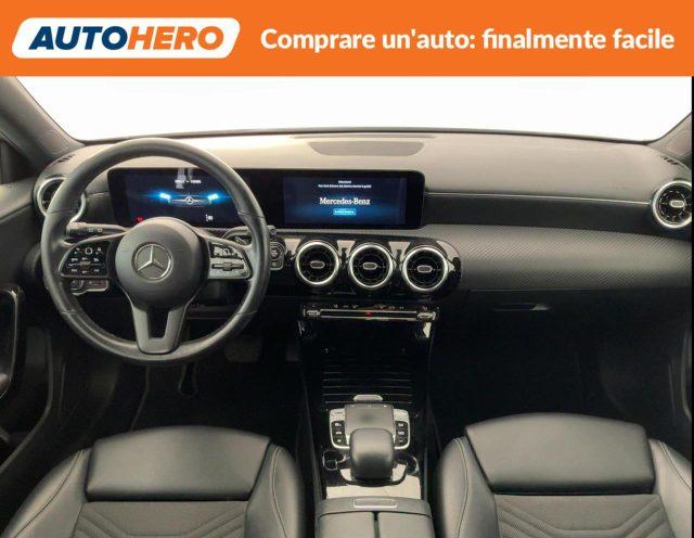 MERCEDES-BENZ A 180 d Automatic Business