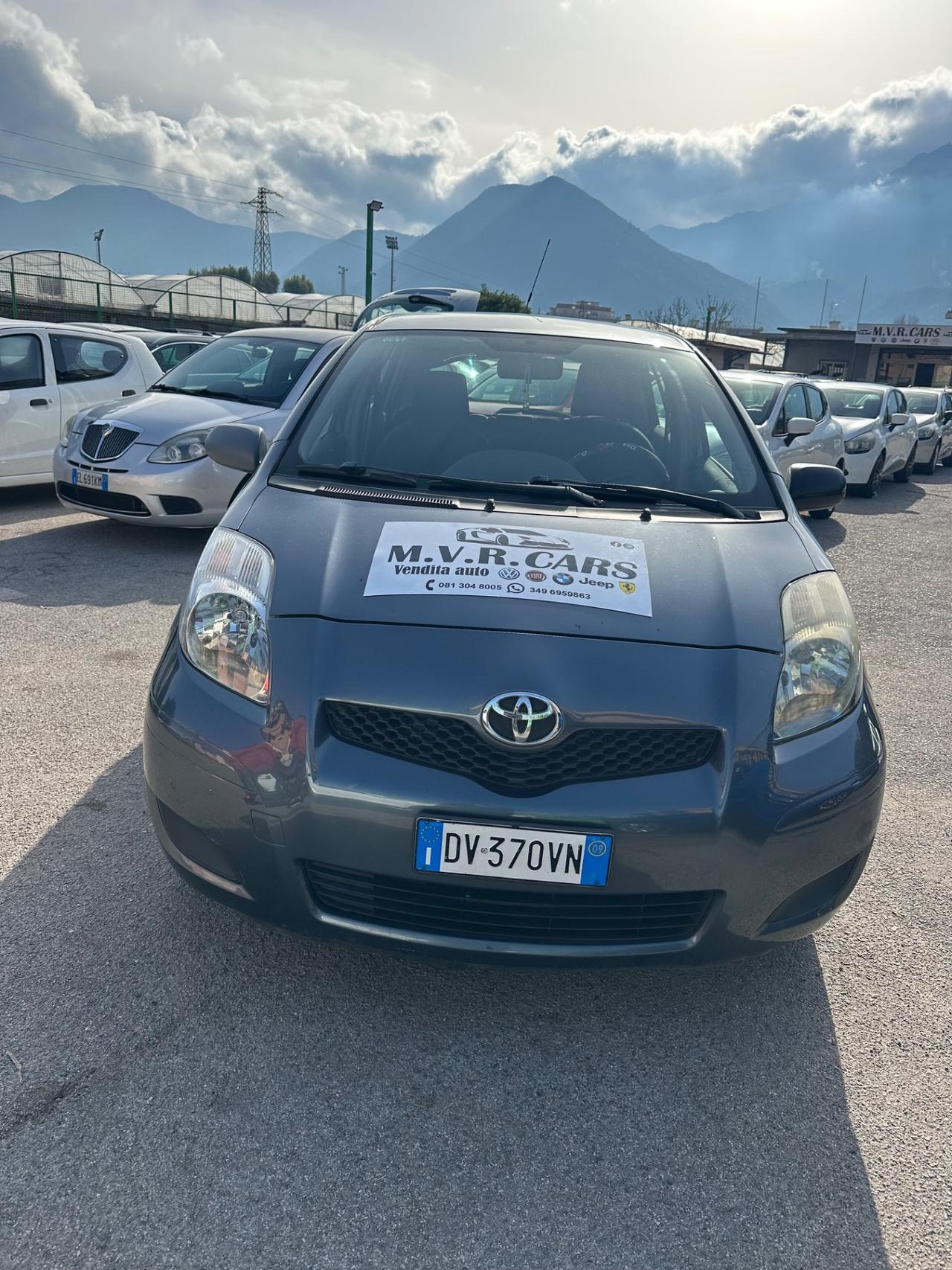Toyota Yaris 1.0 5 porte Luxury pack