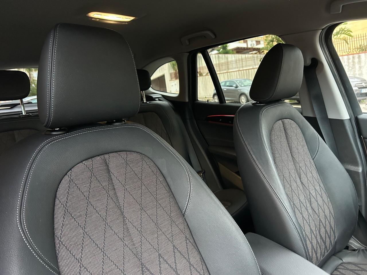 Bmw X1 xDrive20d xLine. Strafull !!!