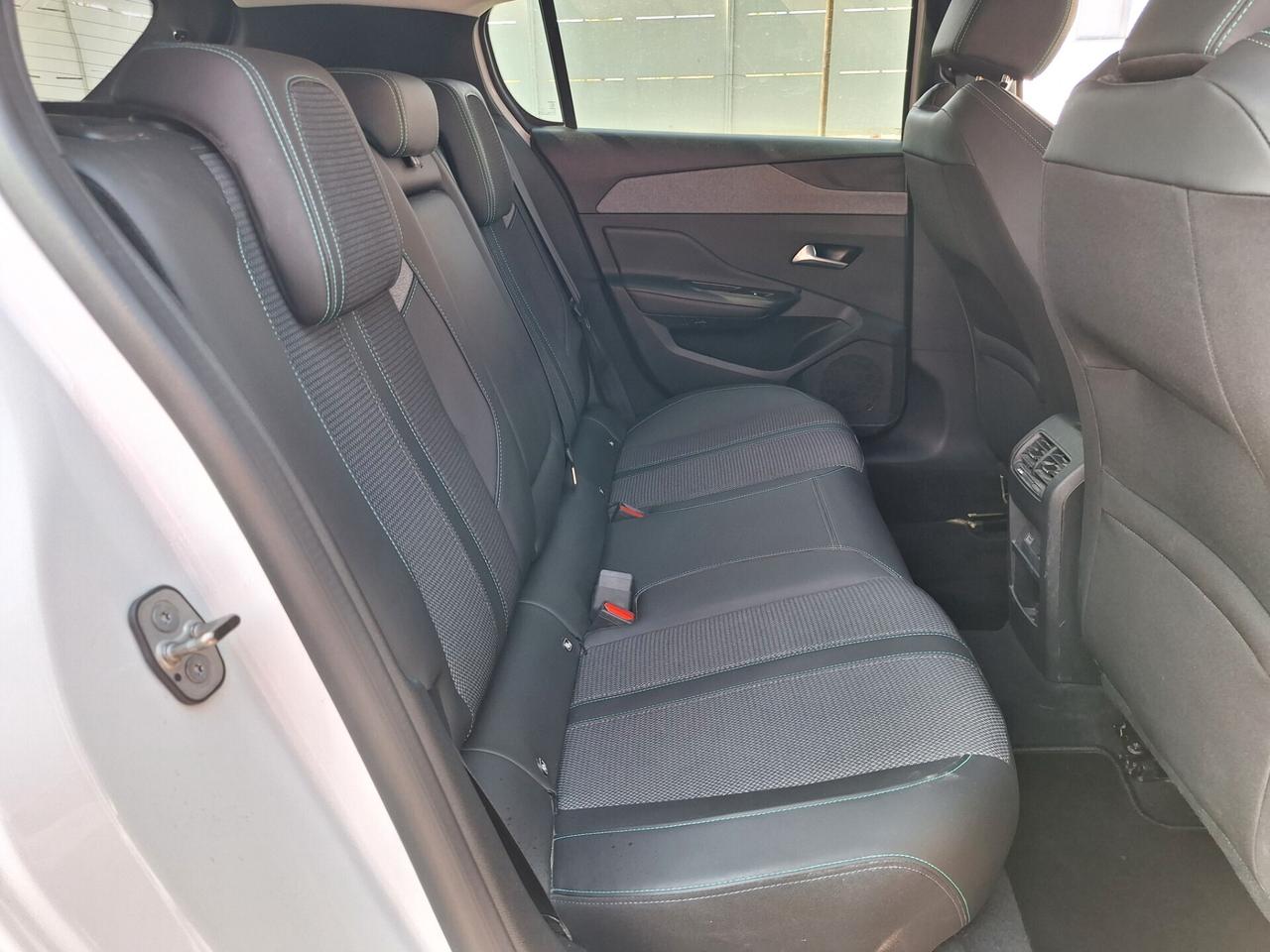 Peugeot 308 BlueHDi 130 S&S EAT8 Allure Pack Nav+Retrocam - 2022