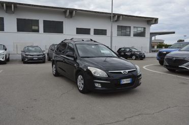 HYUNDAI i30 CW 1.6 CRDi 115CV Active ( NO GARANZIA)