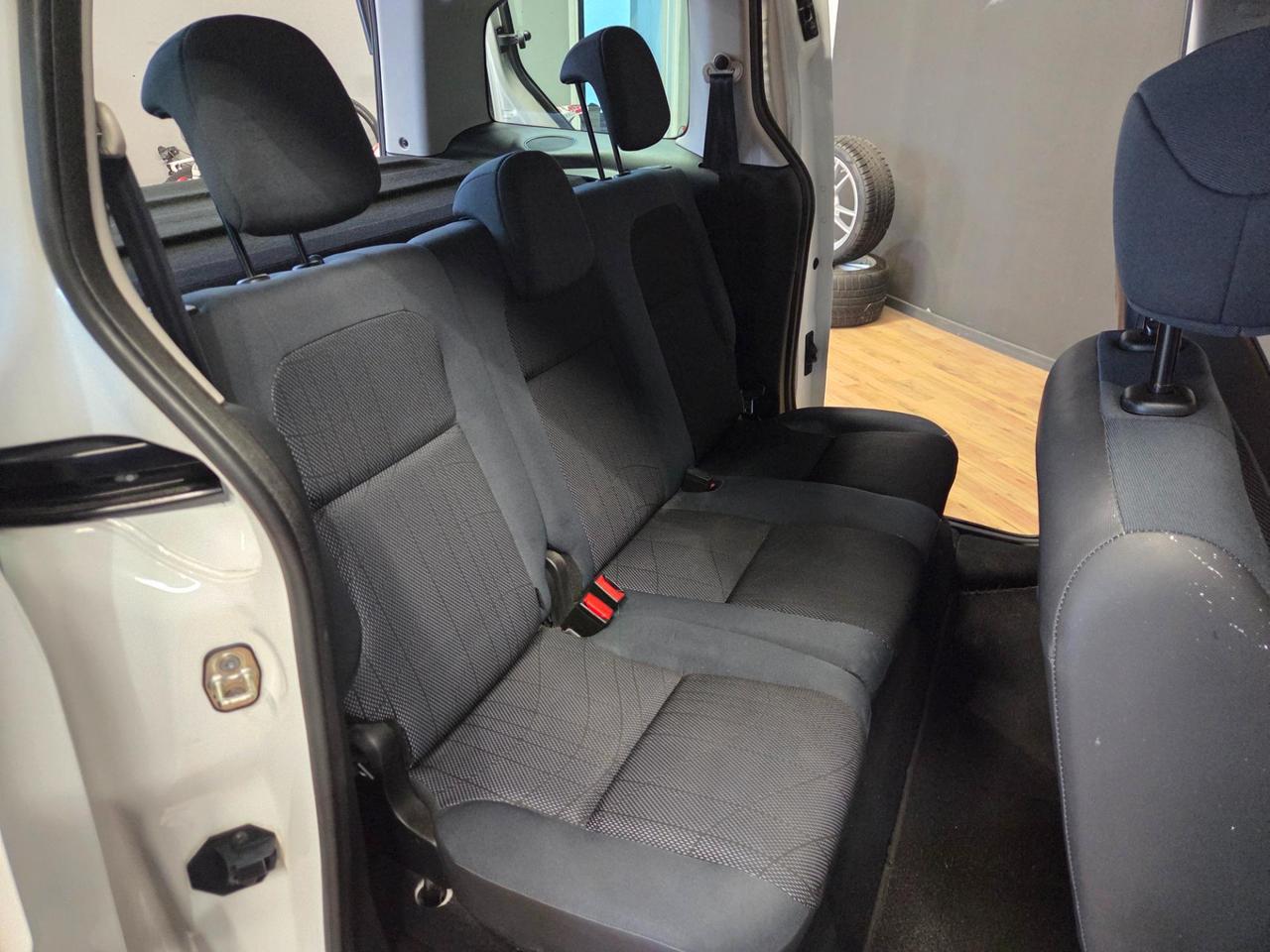 Peugeot Partner Tepee 1.6 vti Active (premium) 120cv