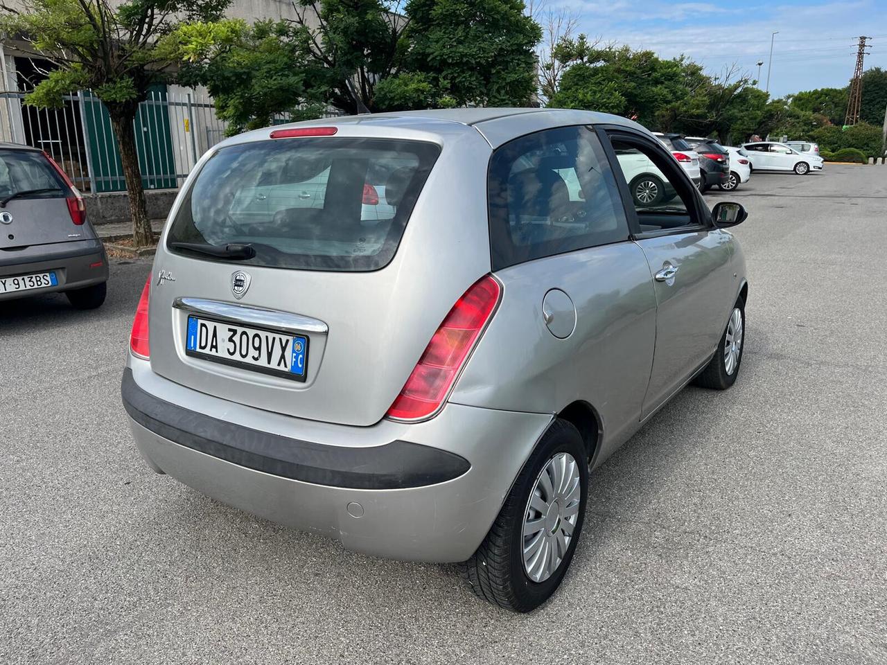 Lancia Ypsilon 1.2 Argento