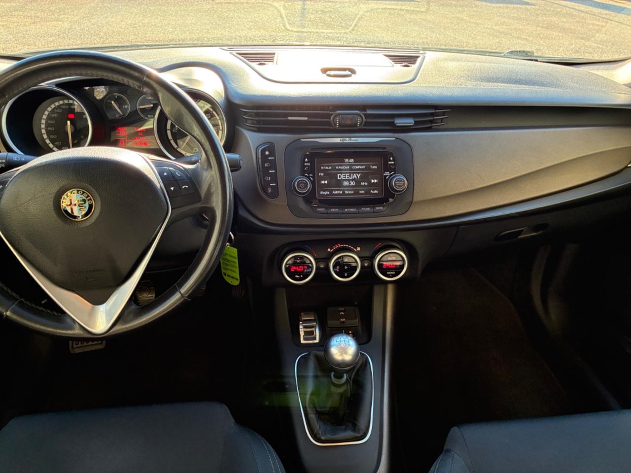 Alfa Romeo Giulietta 16 JTDm-2 105 cv Distinctive