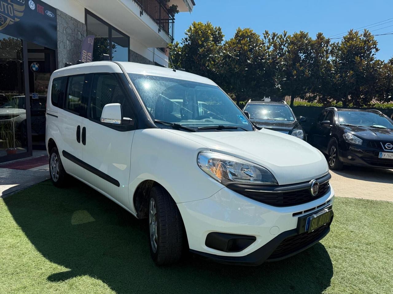 Fiat Doblò 1.6 MJT 16V 120CV / con PEDANA PER CARROZZINA
