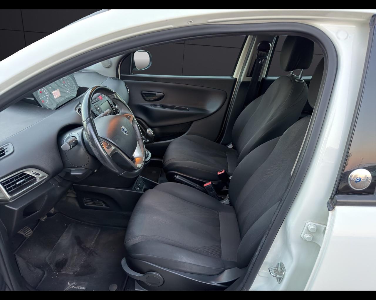 LANCIA Ypsilon 3ª serie - Ypsilon 1.2 69 CV 5 porte GPL Ecochic Elefantino Blu