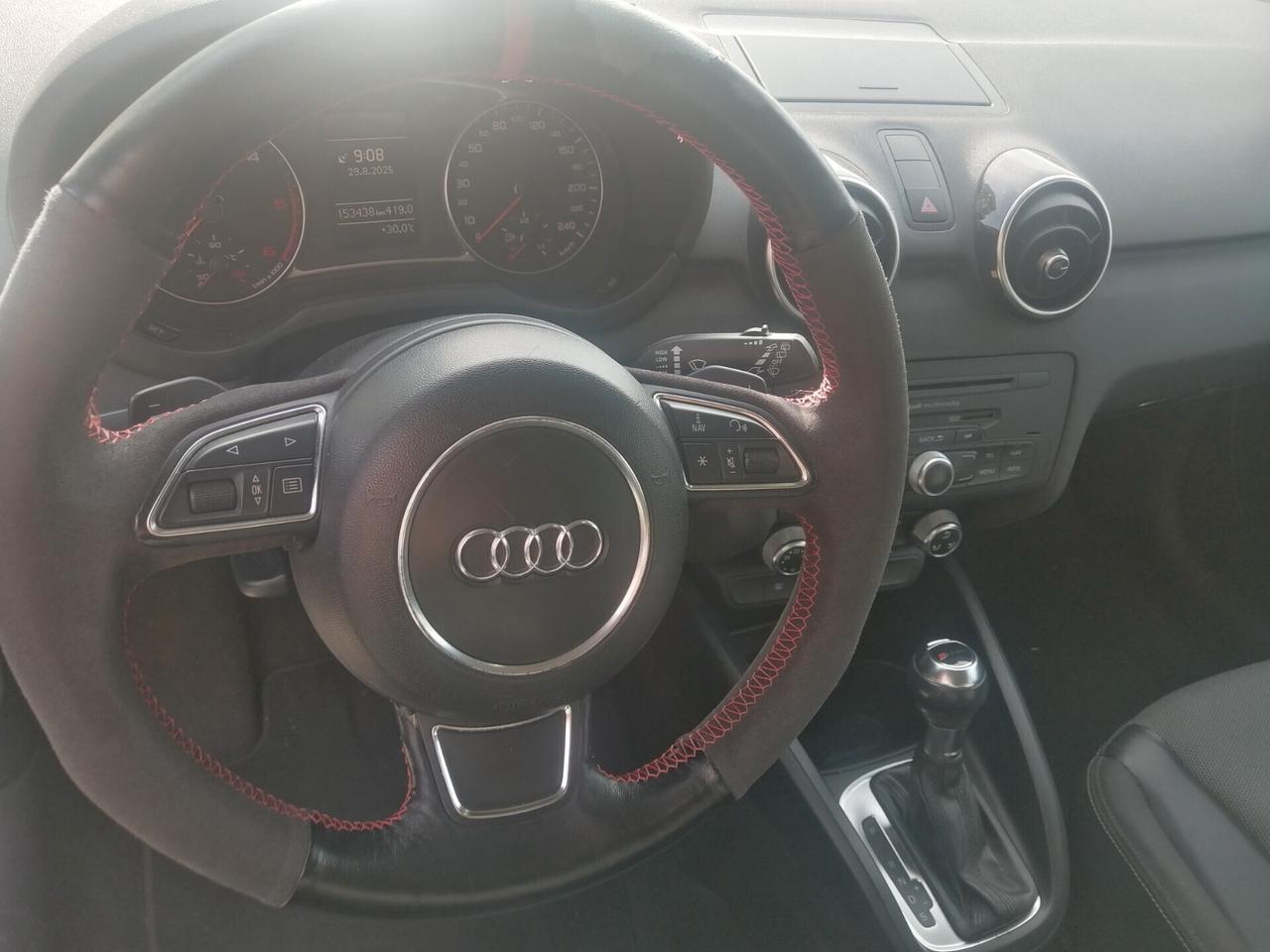 Audi A1 1.6 TDI S tronic S LINE.