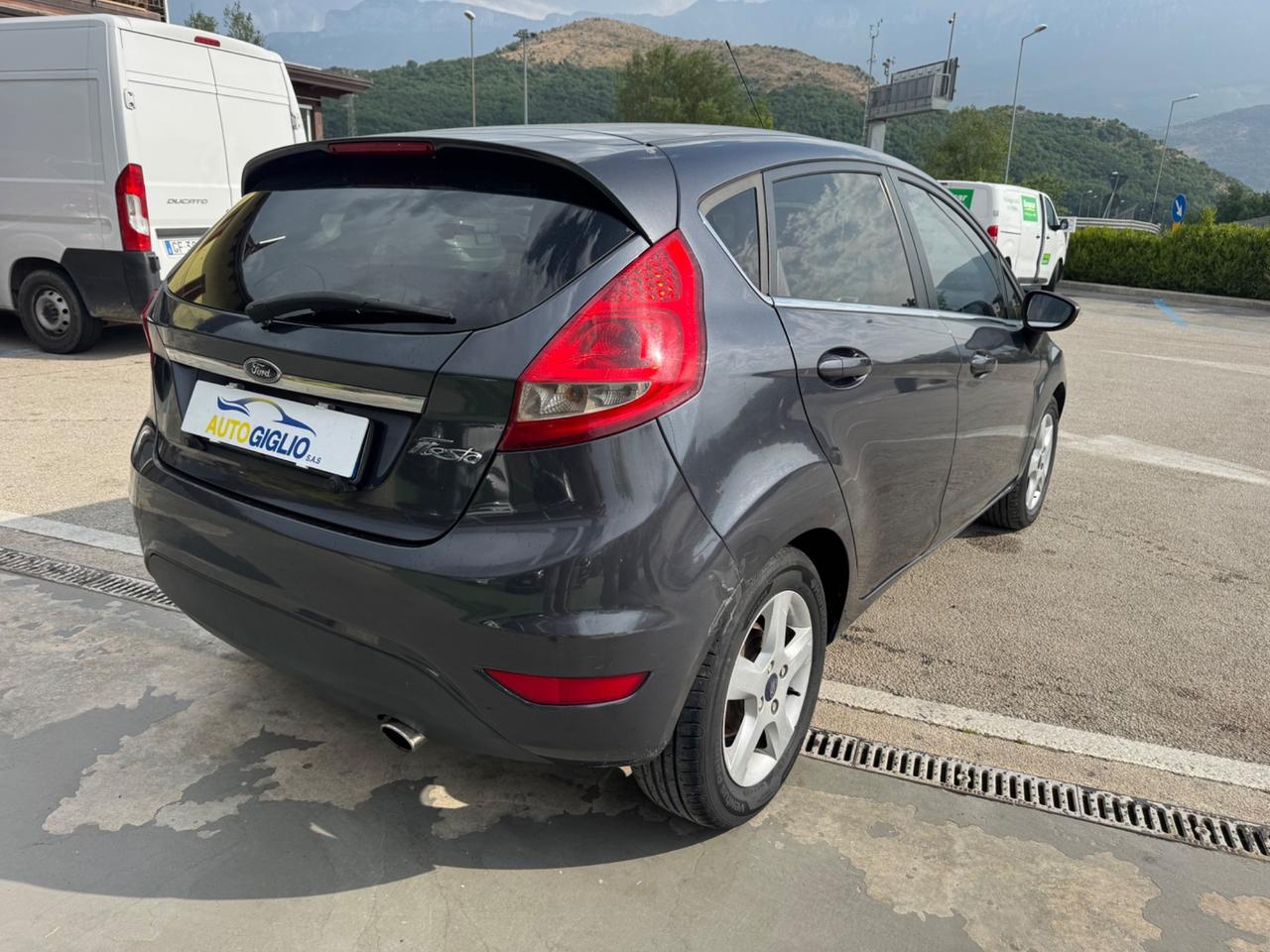 Ford Fiesta 1.6 TDCi 90CV 5 porte DPF Titanium