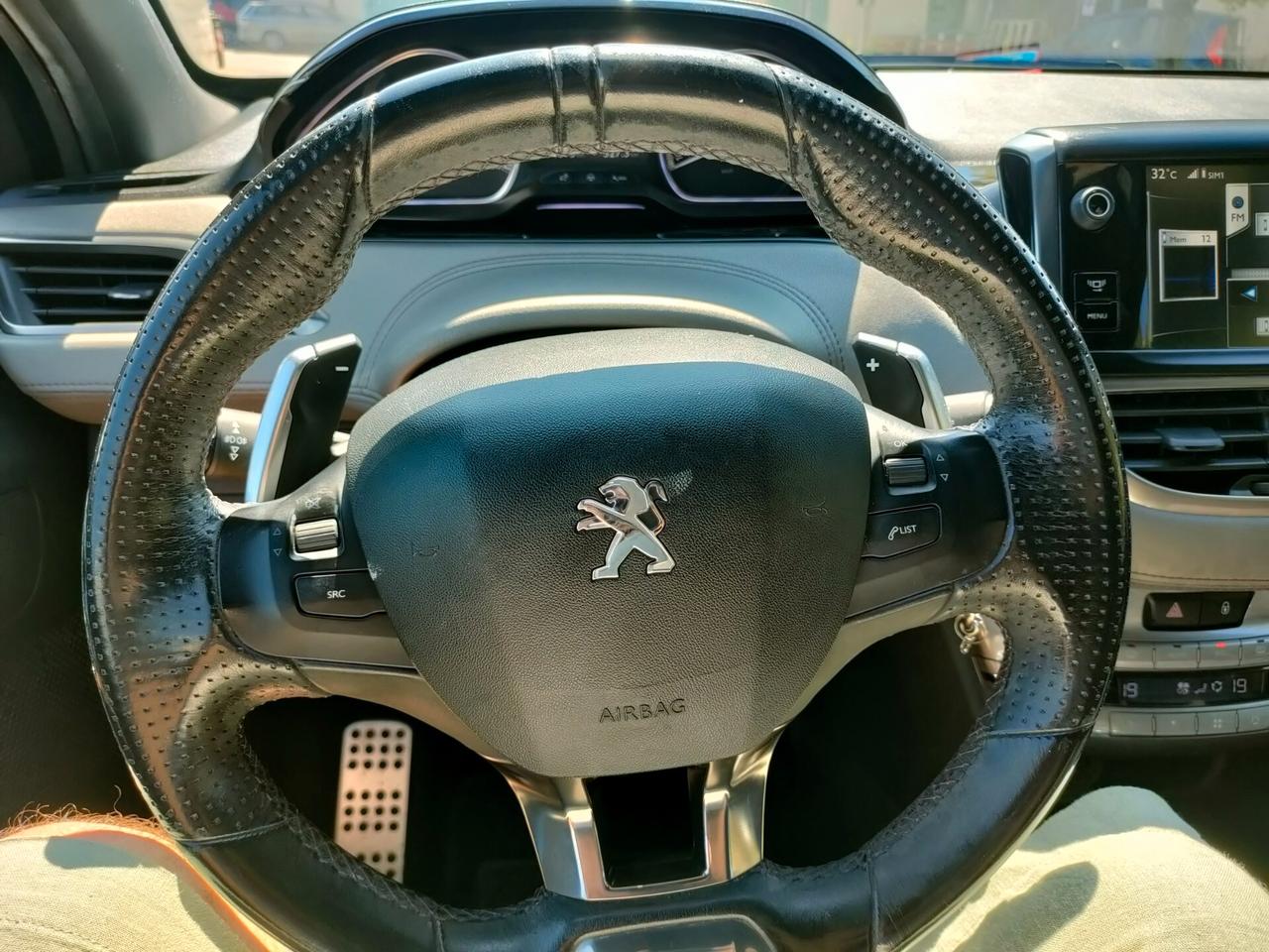 Peugeot 208 1.6 e-HDi 92 CV Stop&Start ETG6 3 porte XY