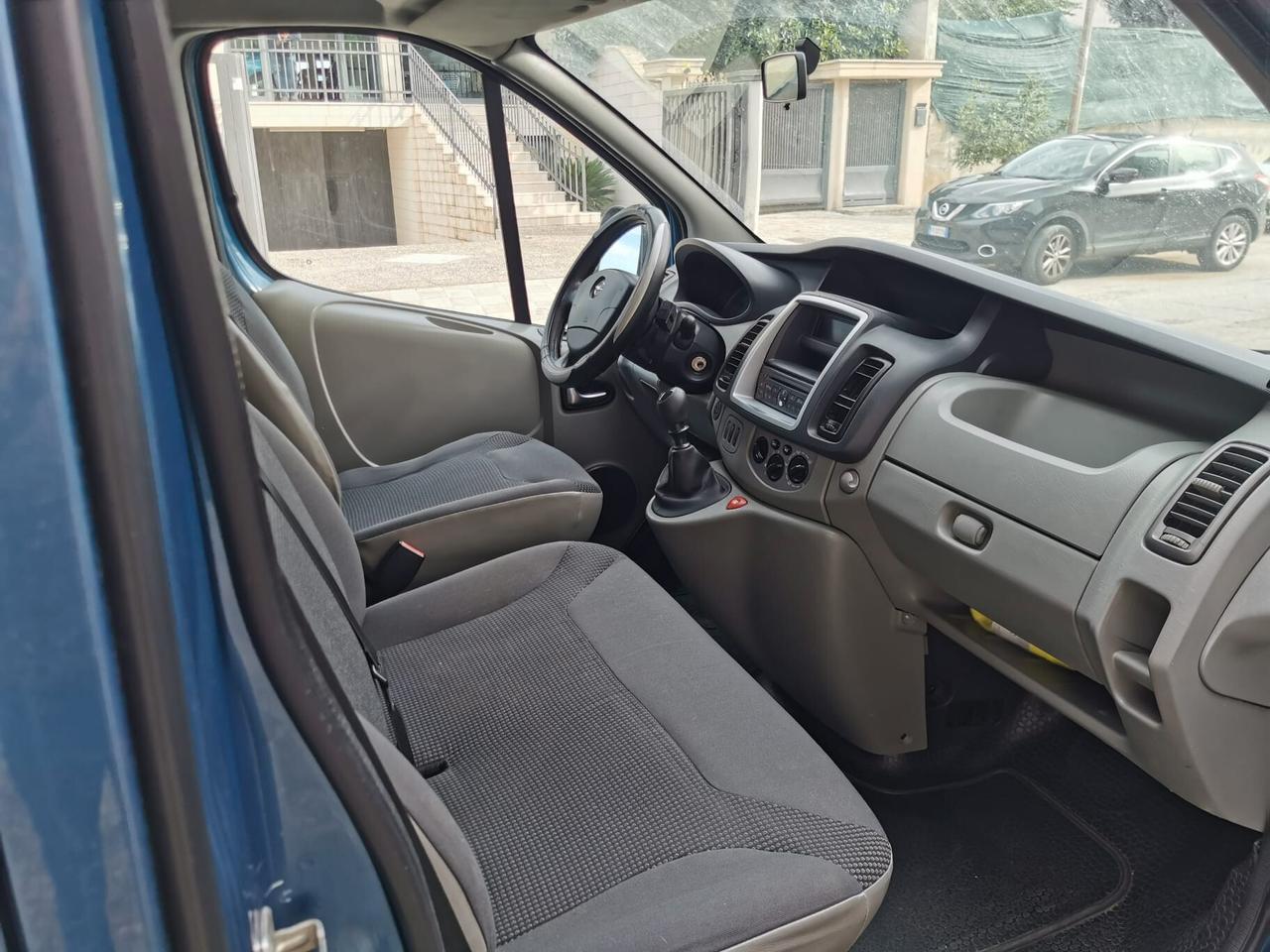 Opel Vivaro 27 2.0 CDTI PC-TN Combi 9 posti