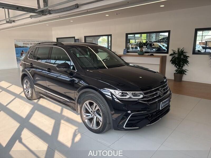 Volkswagen Tiguan R-LINE 2.0 TDI SCR 150 CV DSG