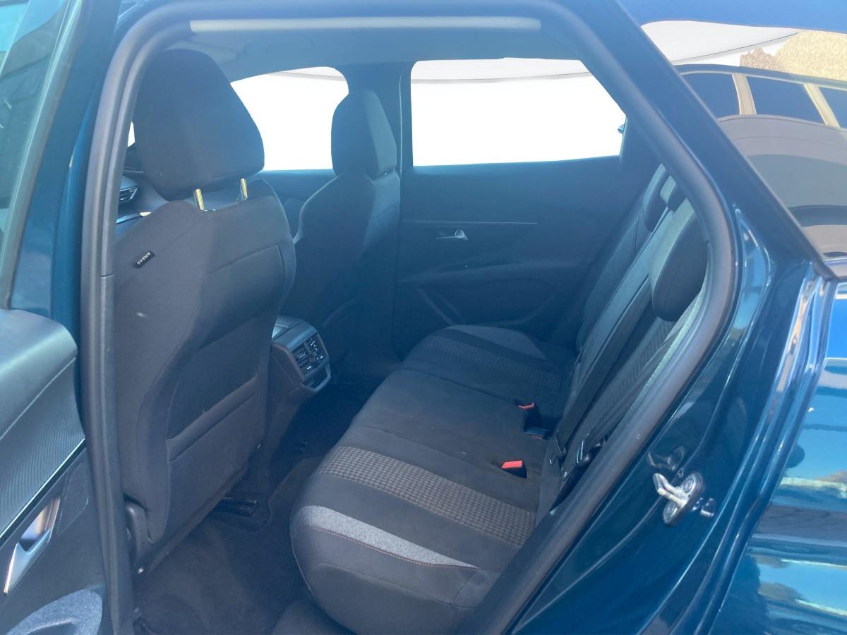 PEUGEOT 3008 1.5 bluehdi Active Business s&s 130cv eat8