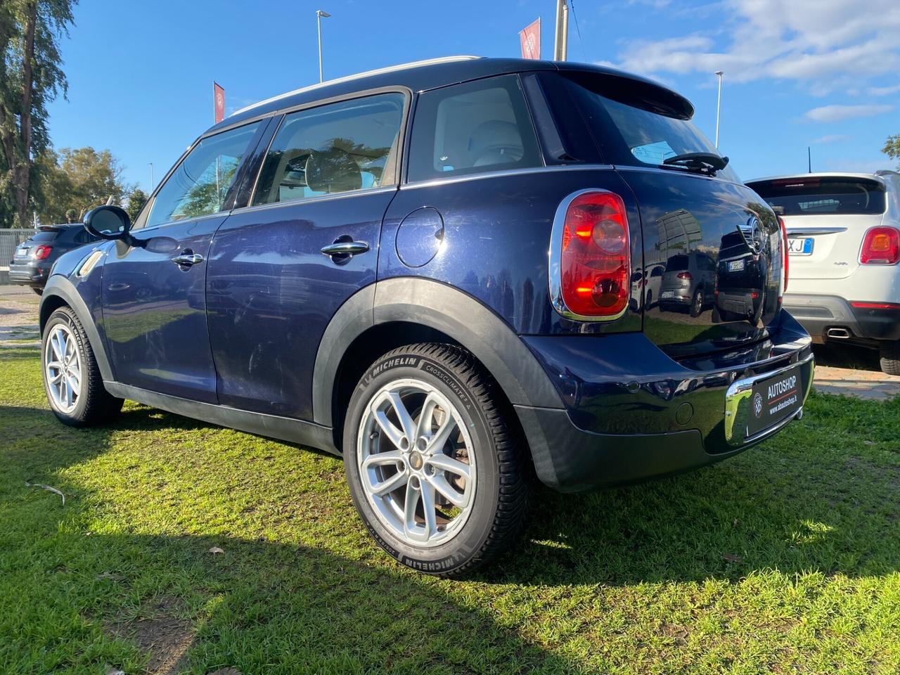 MINI - Countryman - Cooper D Automatica - NEOPATEN