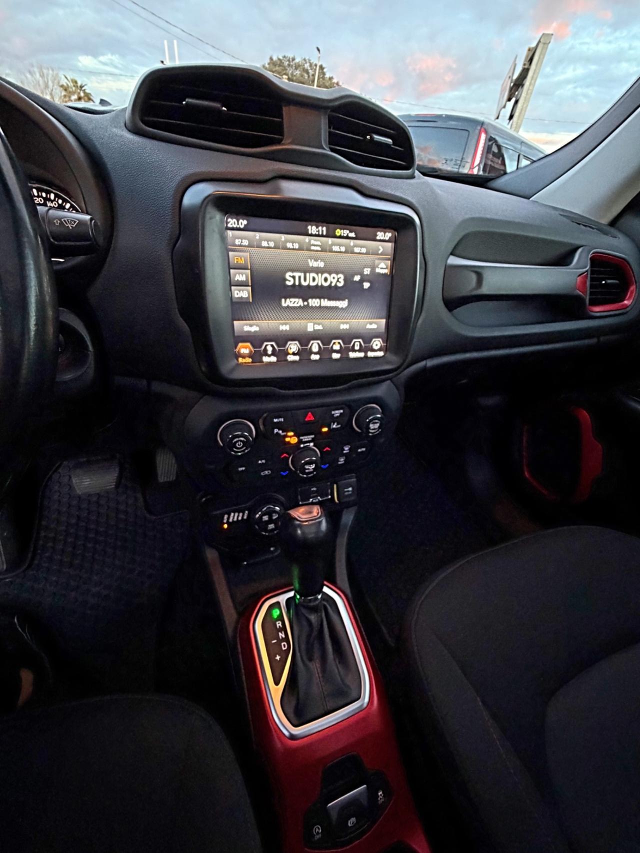 Jeep Renegade 2.0 Mjt 170CV 4WD Active Drive Low Trailhawk