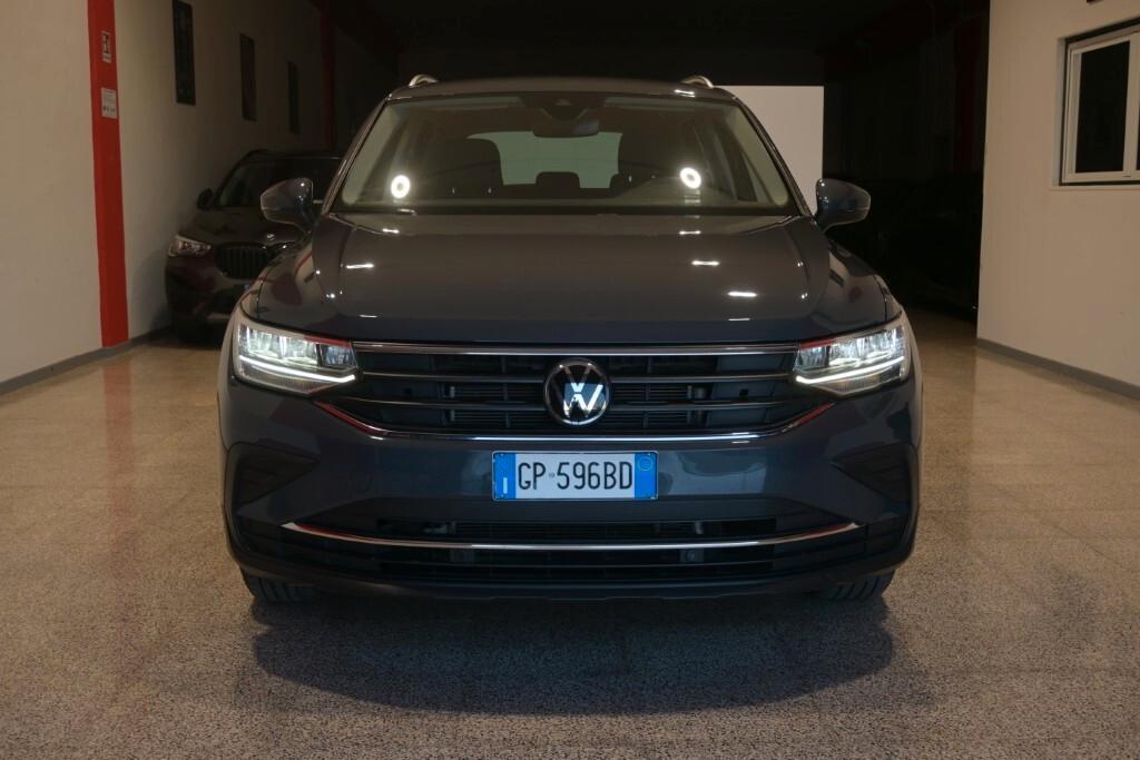 VOLKSWAGEN TIGUAN 2.0 TDI 150CV DSG SCR LIFE ( FARI LED - CLIMA TRIZONA - ADAPTIVE CRUISE - AMBIENT LIGHTS - APP CONNECT - PARK PILOT )