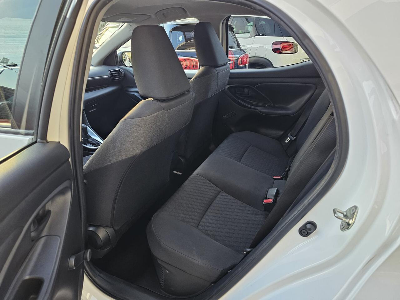 Toyota Yaris 1.5 Hybrid 5 porte Business