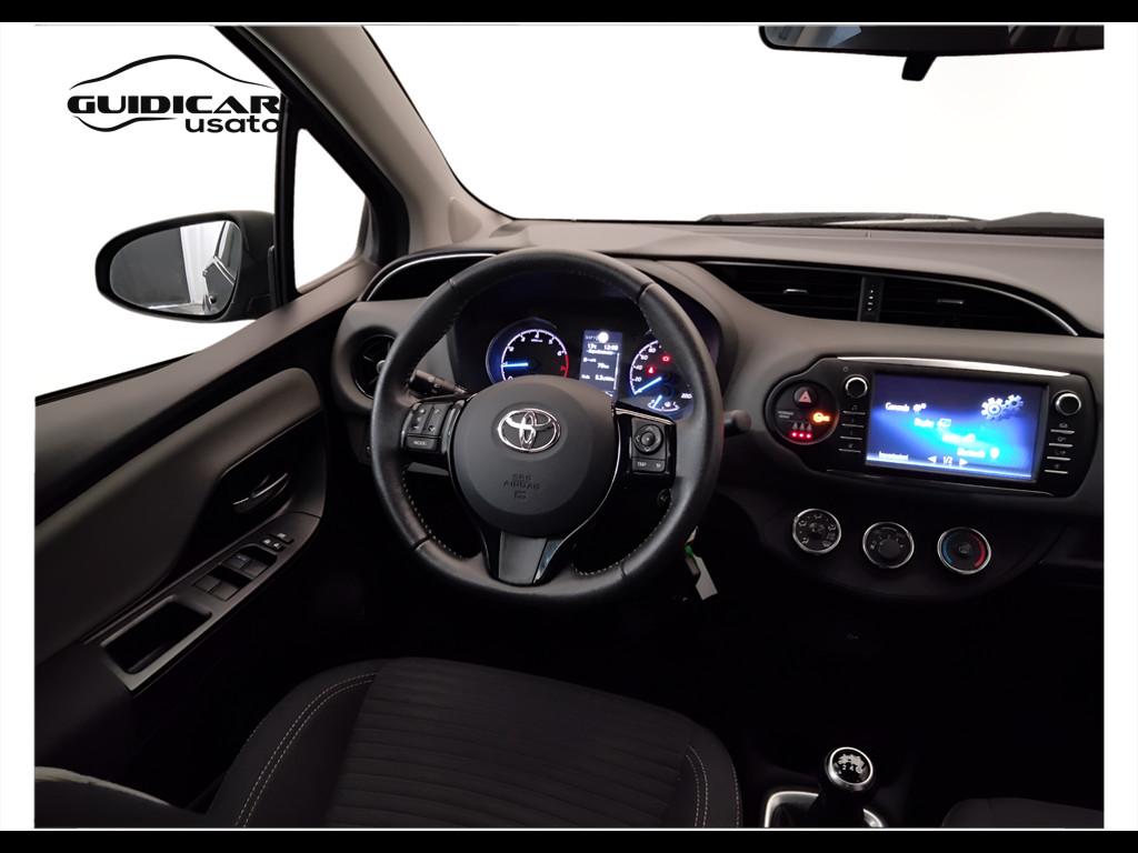 TOYOTA Yaris III 2017 - Yaris 5p 1.0 Active my18