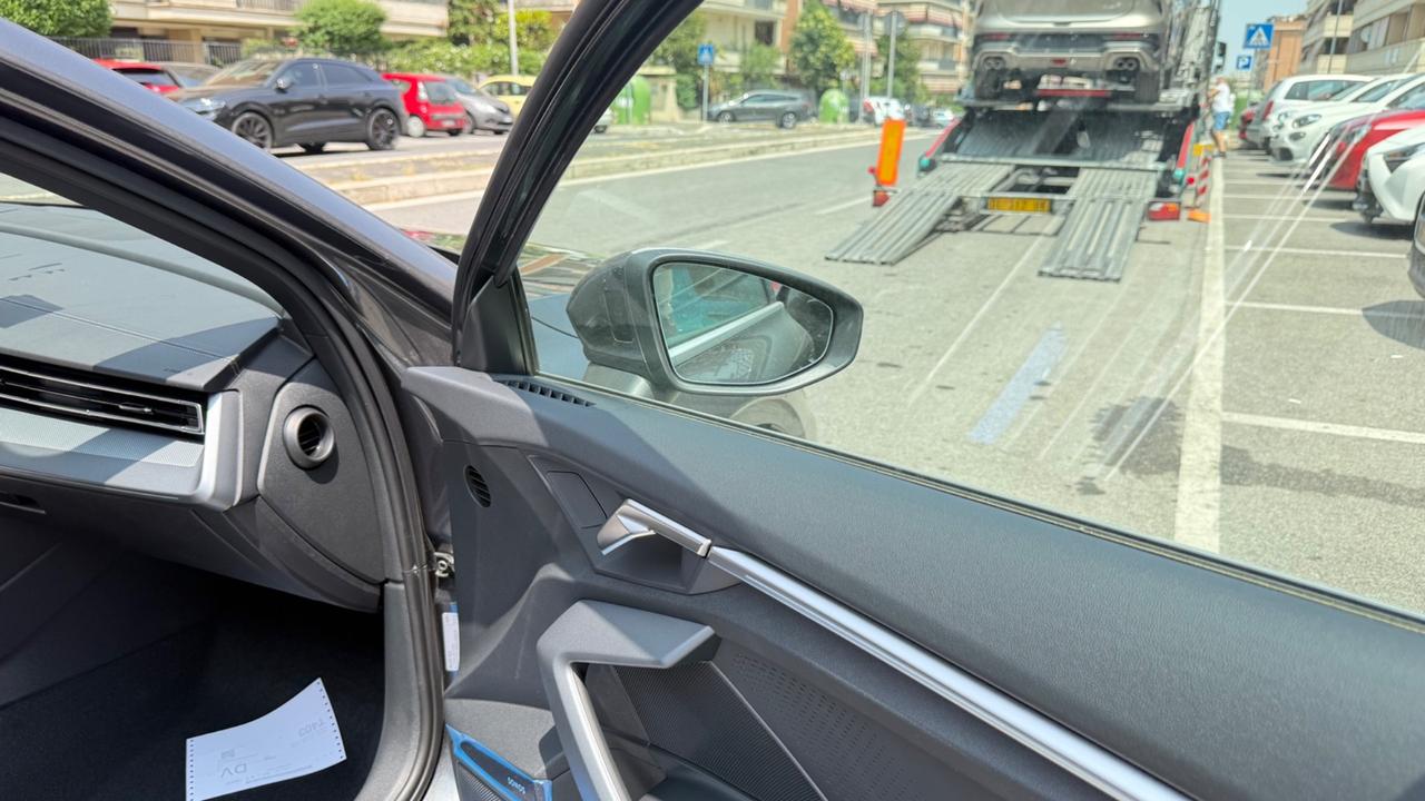 Audi A3 SPB 35 TDI S tronic S line edition LED NAVI KAMERA 360 TETTO APRIBILE PACCHETTO LUCI AMBIENTE PDC