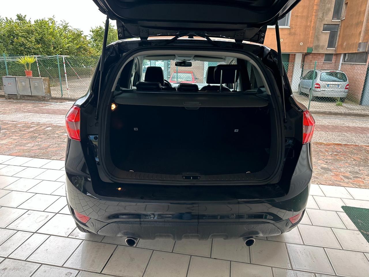 Ford Kuga 2.0 TDCi 163 CV 4WD Titanium