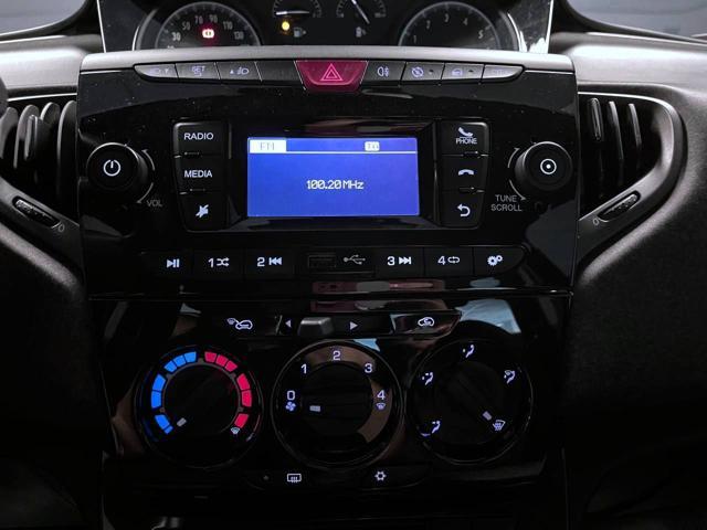 LANCIA Ypsilon 1.0 FireFly 5 porte S&S Hybrid Ecochic Silver