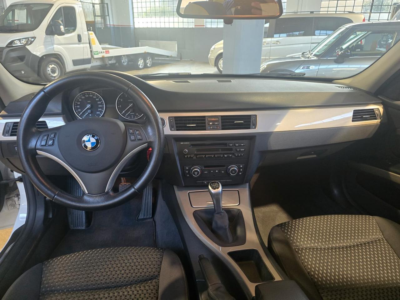 Bmw 330i Manuale