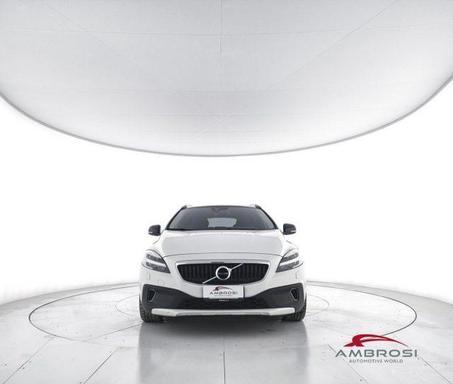 VOLVO V40 Cross Country D2 Geartronic Momentum - AUTOCARRO N1 - PER OPERAT