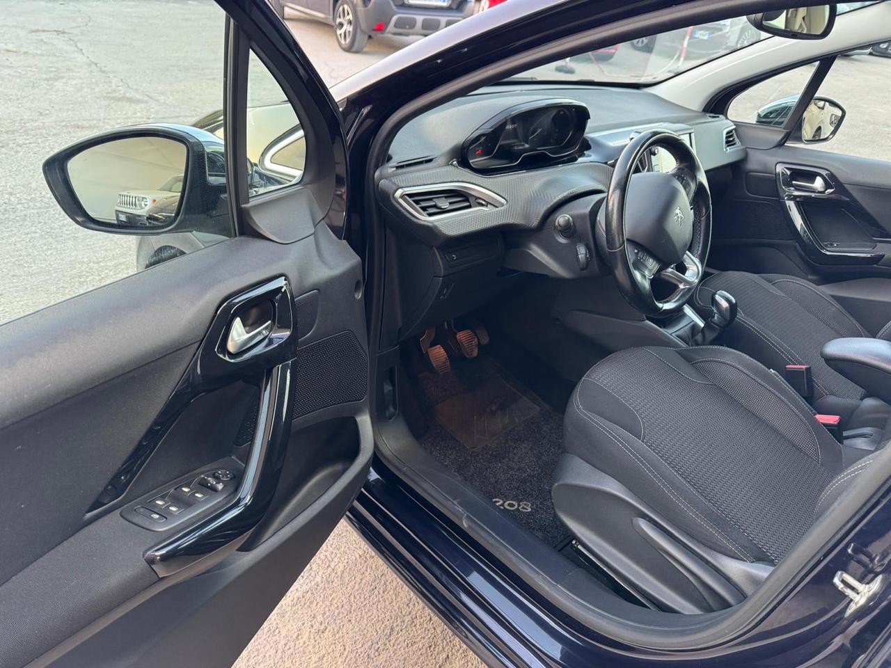 Peugeot 208 BlueHDi 75 5 porte Allure