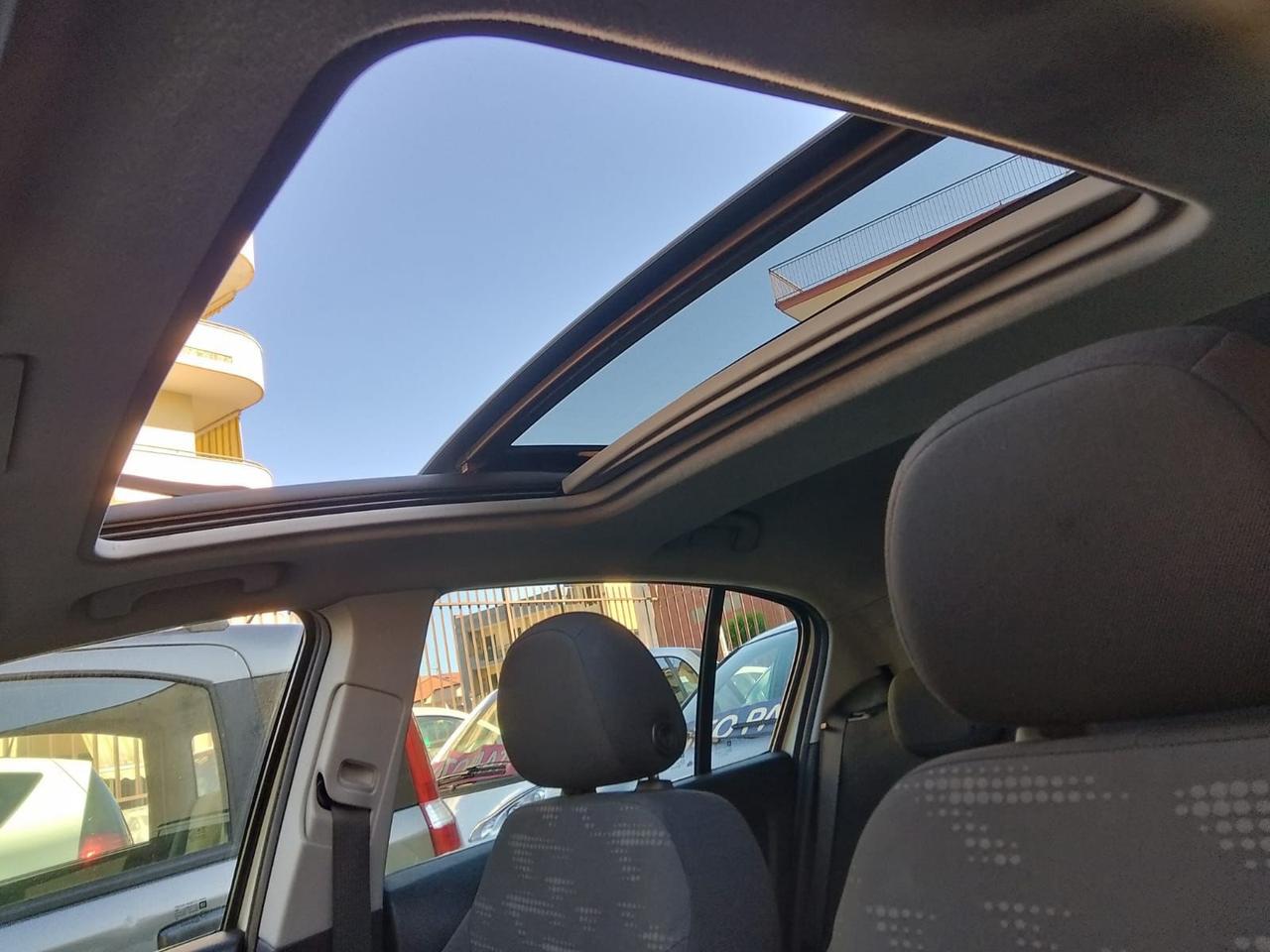 Opel Corsa 1.2 5 porte anno 2013