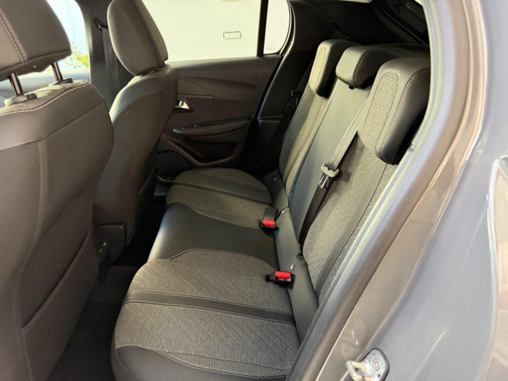 Peugeot 208 Hybrid 110 e-DCS6 Allure da €199,00 mensili