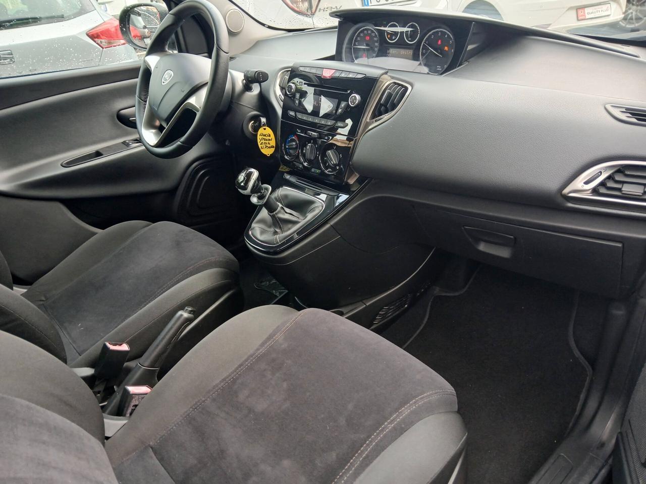 Lancia Ypsilon 0.9 TwinAir 85 CV 5 porte Metano Ecochic Gold