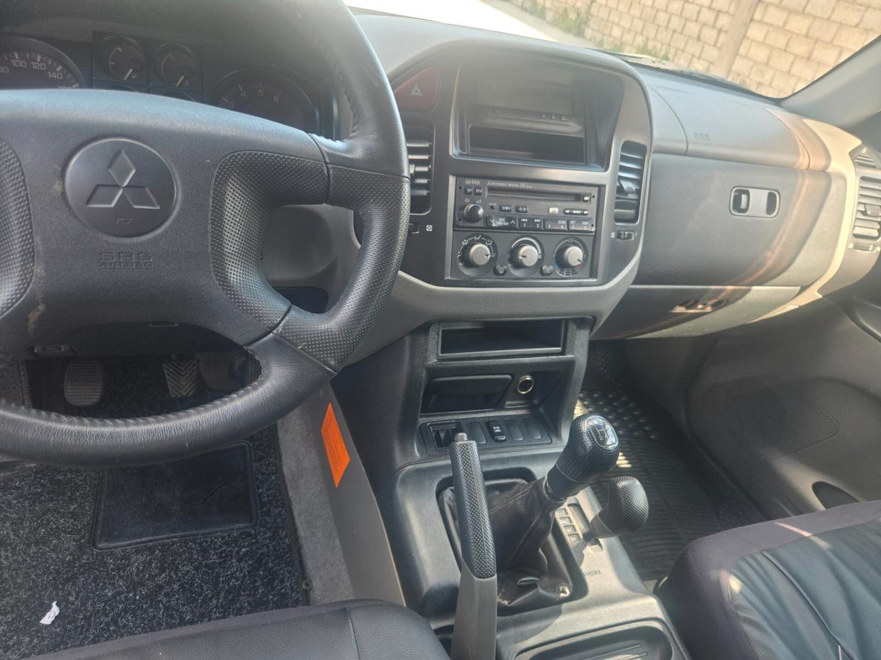 Mitsubishi Pajero 3.2 16V DI-D 3p. GLS1