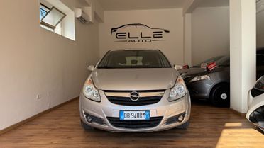 Opel Corsa 1.2 5 porte Cosmo