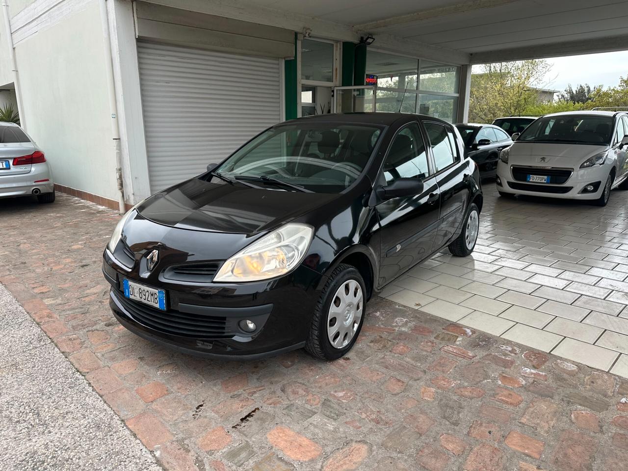 Renault Clio 1.2 Pack (12 RATE)