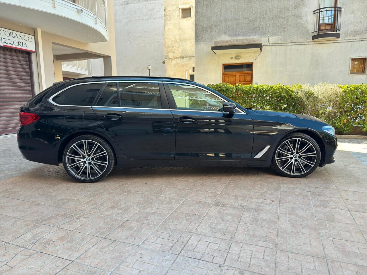 Bmw 540d xDrive Touring 320 cv
