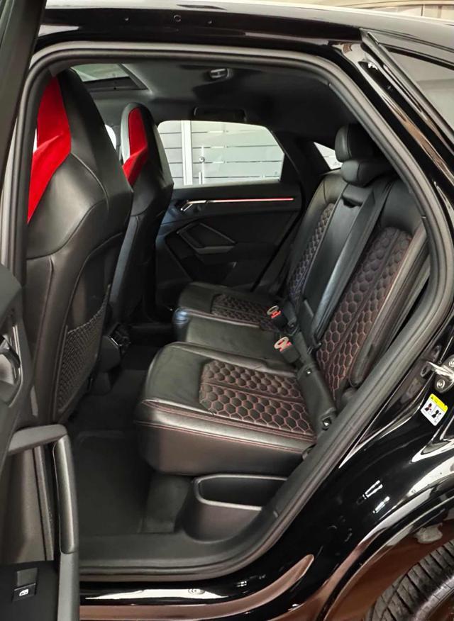 AUDI RS Q3 SPB quattro S tronic