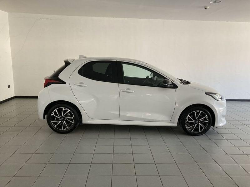 Toyota Yaris Hybrid Lounge MY22