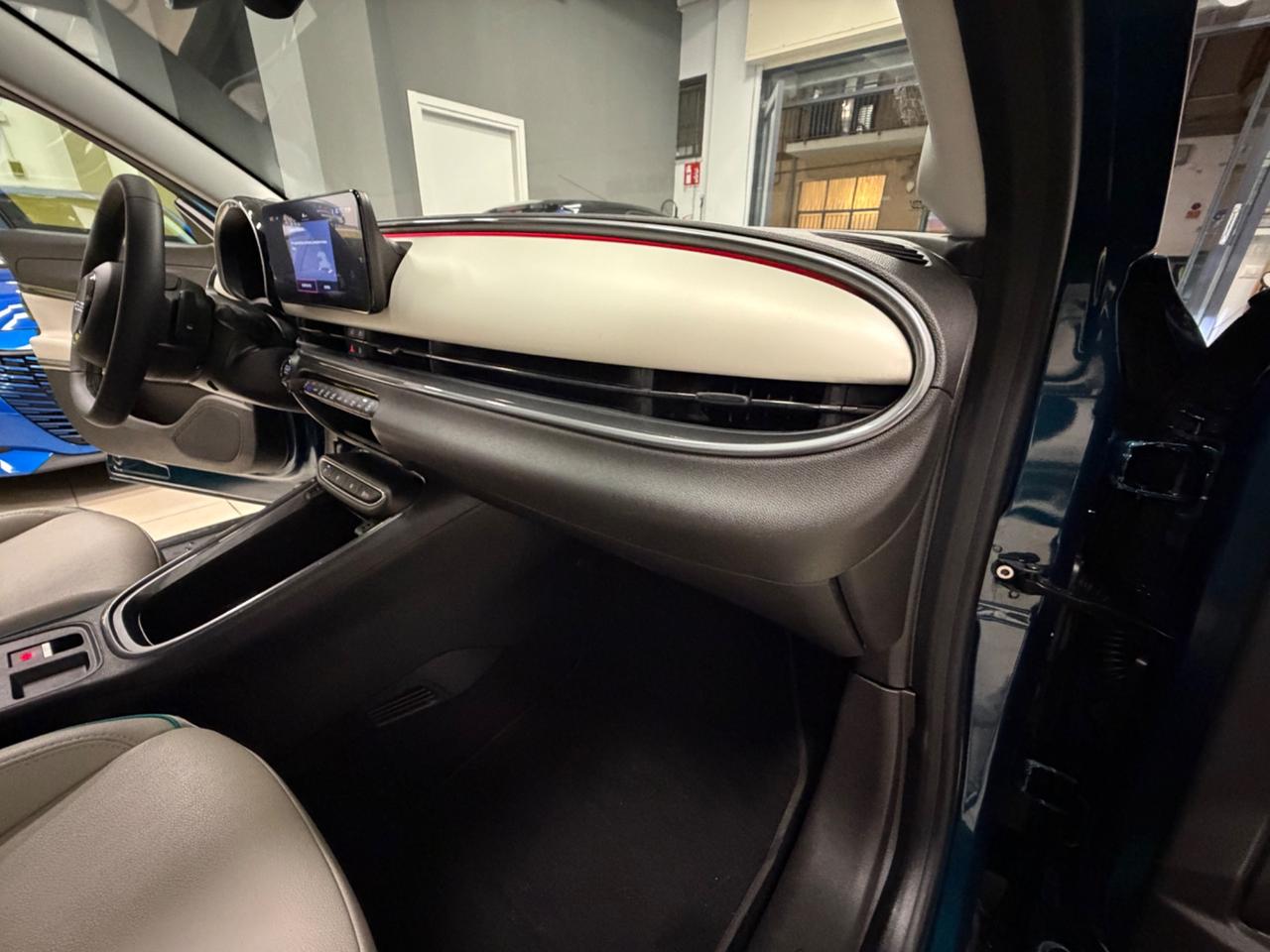 Fiat 600 Hybrid 100 CV DCT MHEV La Prima 230 al mese