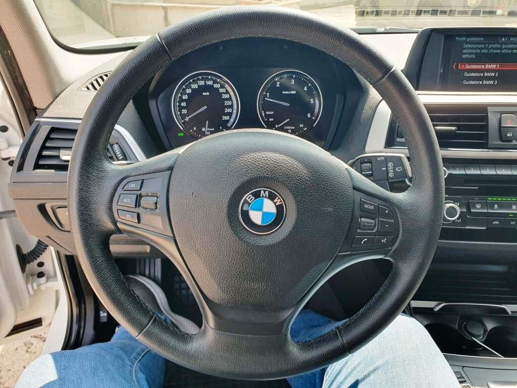 Bmw 118 118d 5p. Advantage