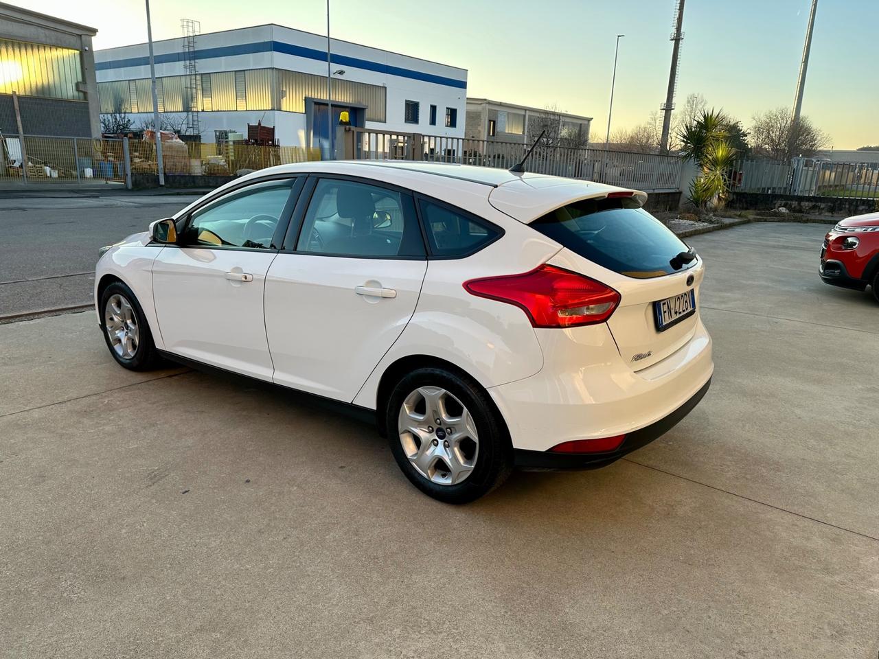 Ford Focus 1.6 120 CV GPL Titanium