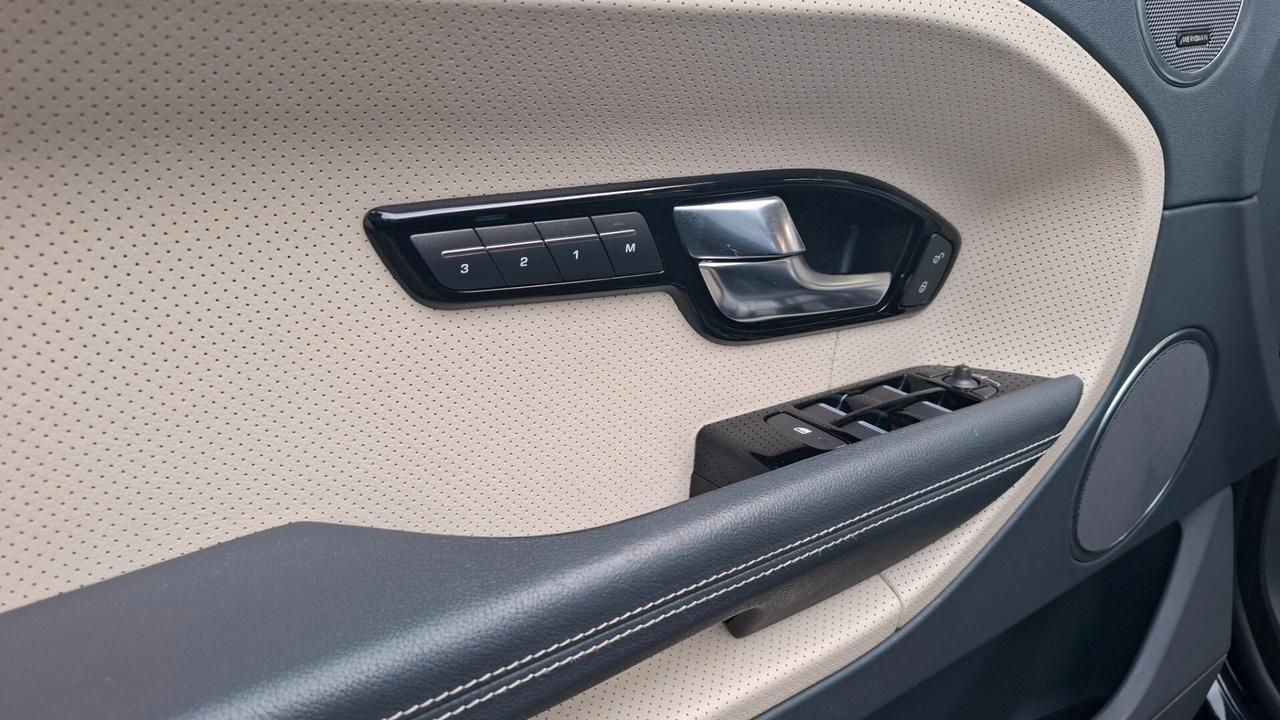 Land Rover Range Evoque 2.0 Si4 5p. Dynamic