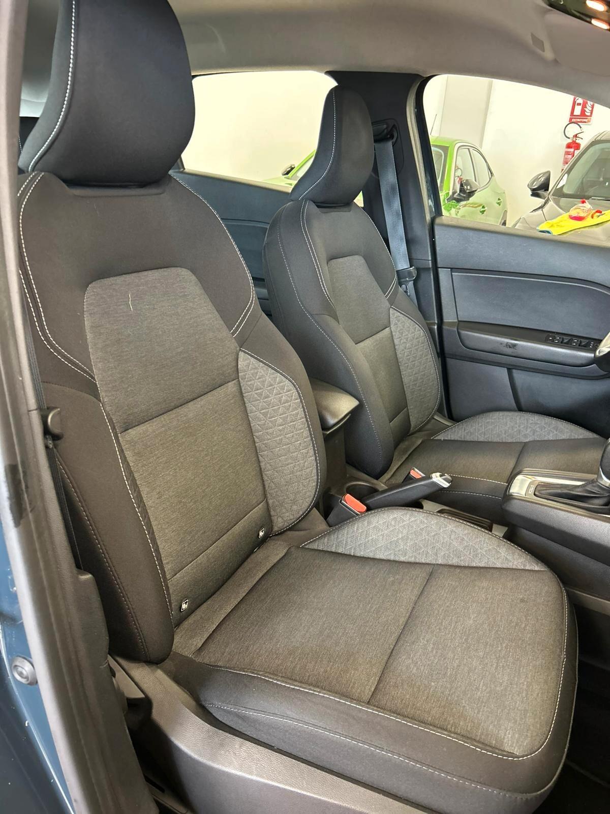 Renault Captur Full Hybrid E-Tech 145 CV Zen